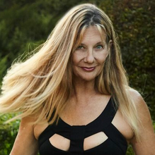 Deborah S. Nelson Headshot: She is a self-publishing coach and author of 22 books. Also a Freelance writer, ghost writer, and ghost publisher